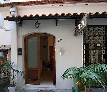 Sleeps 2 Air Con Appartement Sorrento